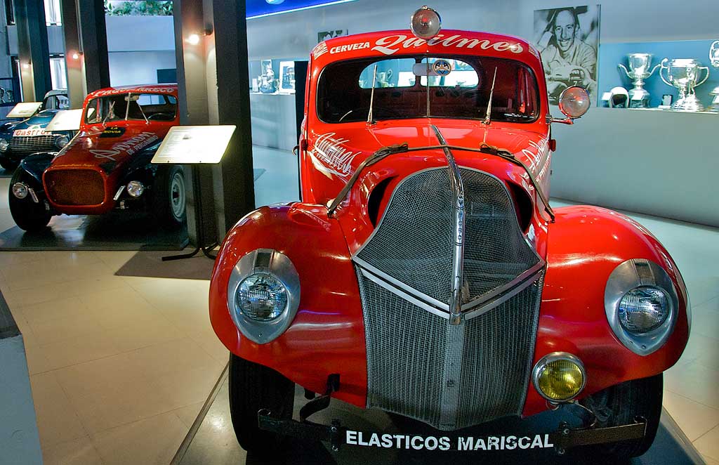 Ford Baufer F-100, Ford V8 TC “El Tractor”, Ford V8, 1940: Museo Juan Manuel Fangio, Balcarce, Buenos Aires, Argentina