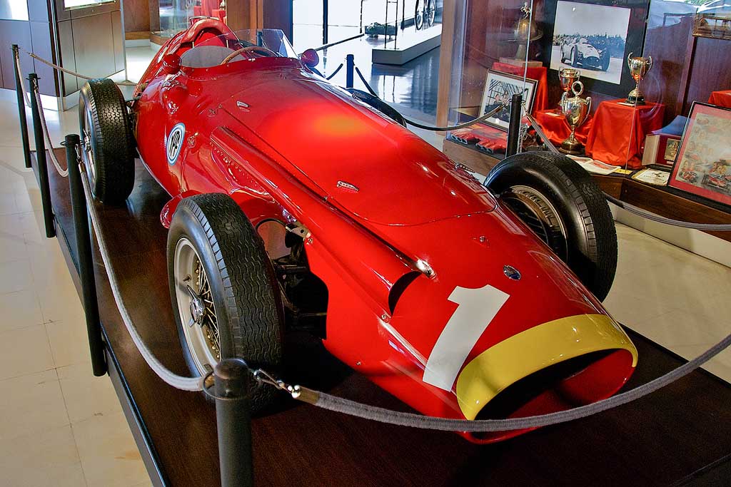 Masserati 250 F, 1954 / 1958: Museo Juan Manuel Fangio, Balcarce, Buenos Aires, Argentina