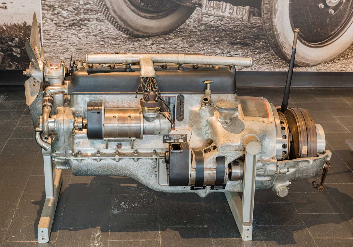 Maybach W 2 engine | motor: Maybach Car Museum | Automuseum Maybach, Neumarkt, Germany | Deutchland; Transportmuseums.com [2018]