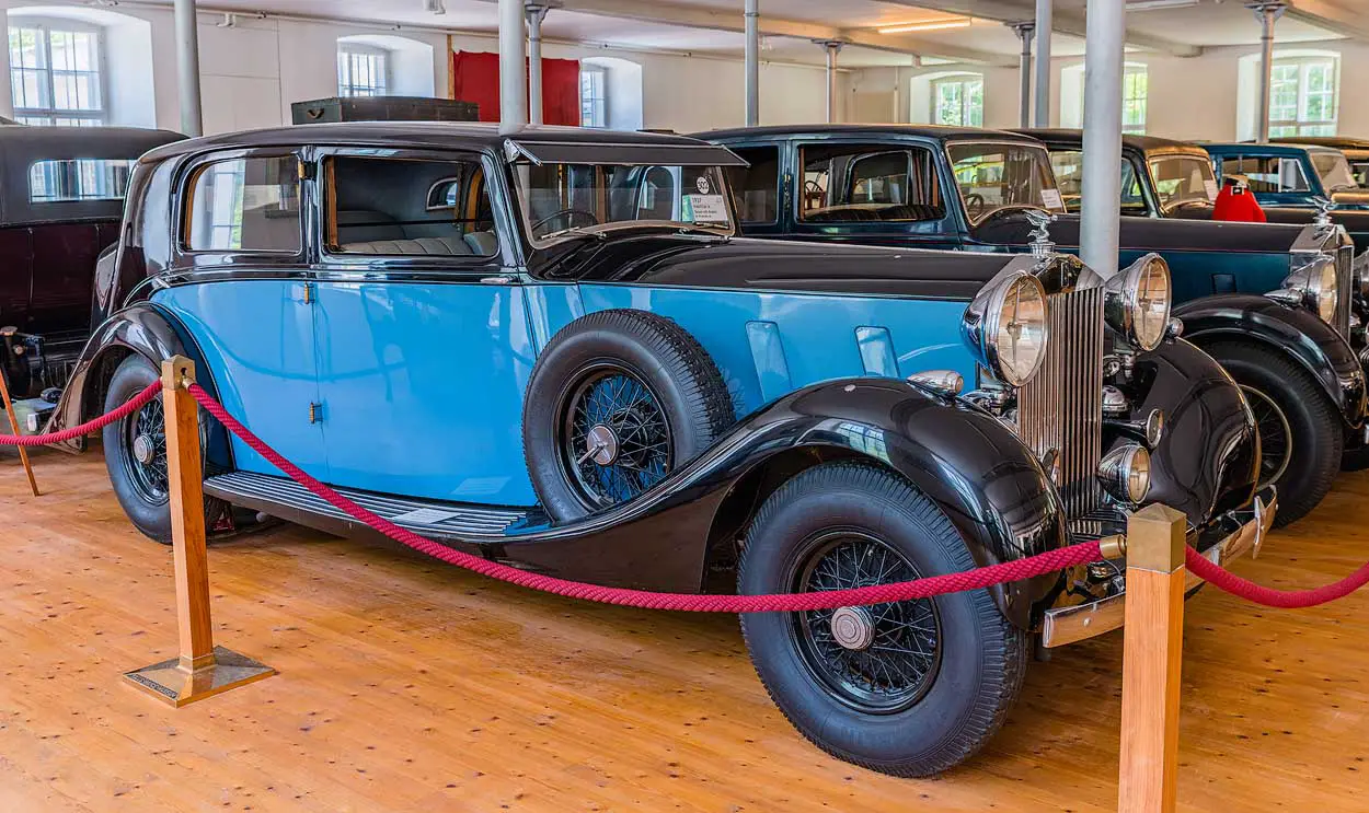 Rolls-Royce Phantom II, Saloon with division, 1937, Coachbuilder Windover, UK: Rolls-Royce Automobilmuseum Vonier, Dornbirn, Austria | Österreich [2018]